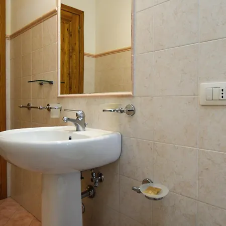 Lägenhet Anticheterme Trilocale Sorano (Grosseto)